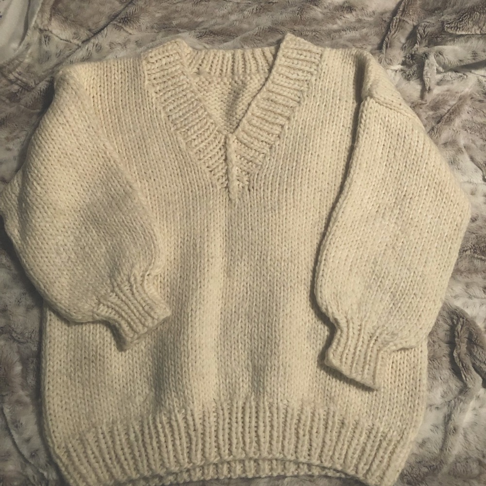 Artisan Handmade White/Cream Warm Knit Sweater Size M/L